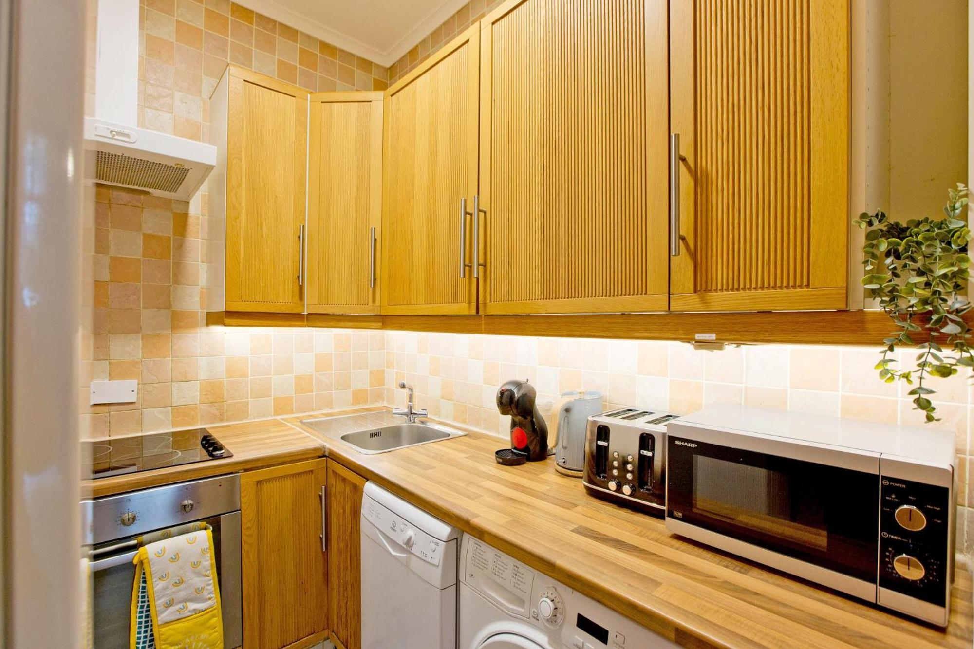 Imperial Earls Court Apartments Лондон Екстер'єр фото