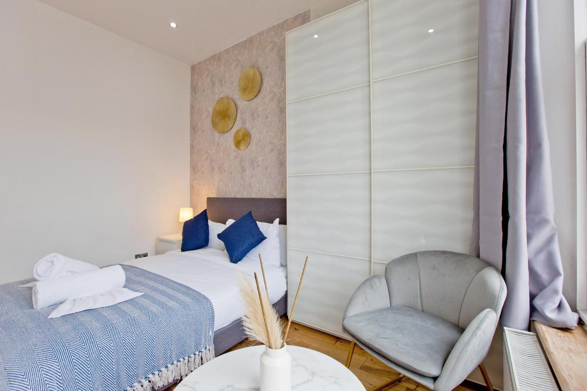 Imperial Earls Court Apartments Лондон Екстер'єр фото