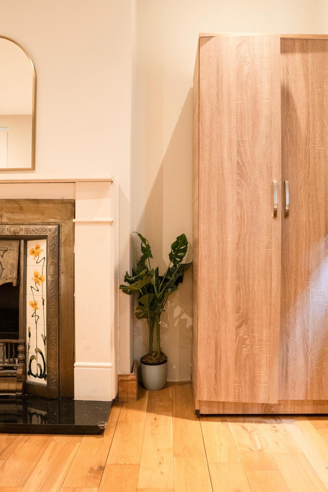Imperial Earls Court Apartments Лондон Екстер'єр фото